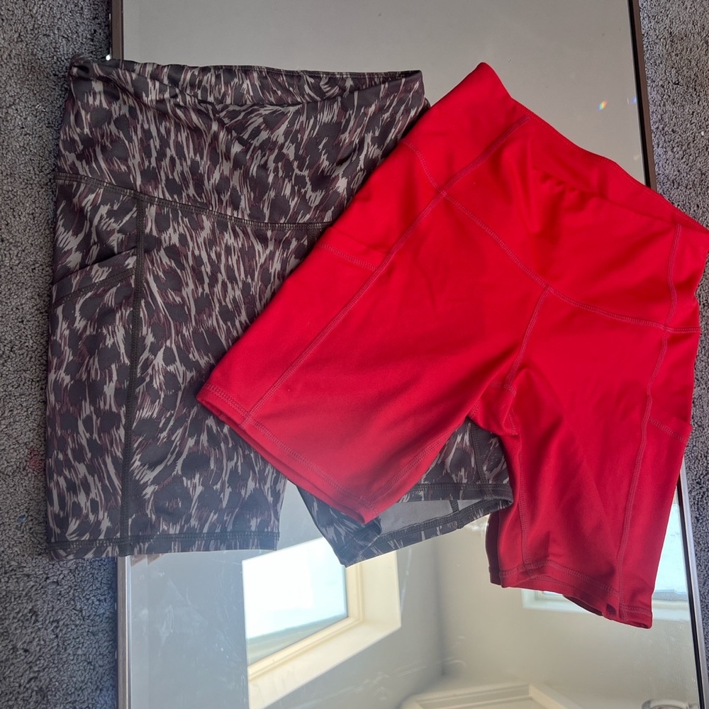 Workout short set ! ( can buy separately just dm me)